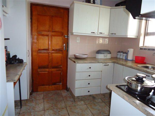 3 Bedroom Property for Sale in Ilitha Park Western Cape